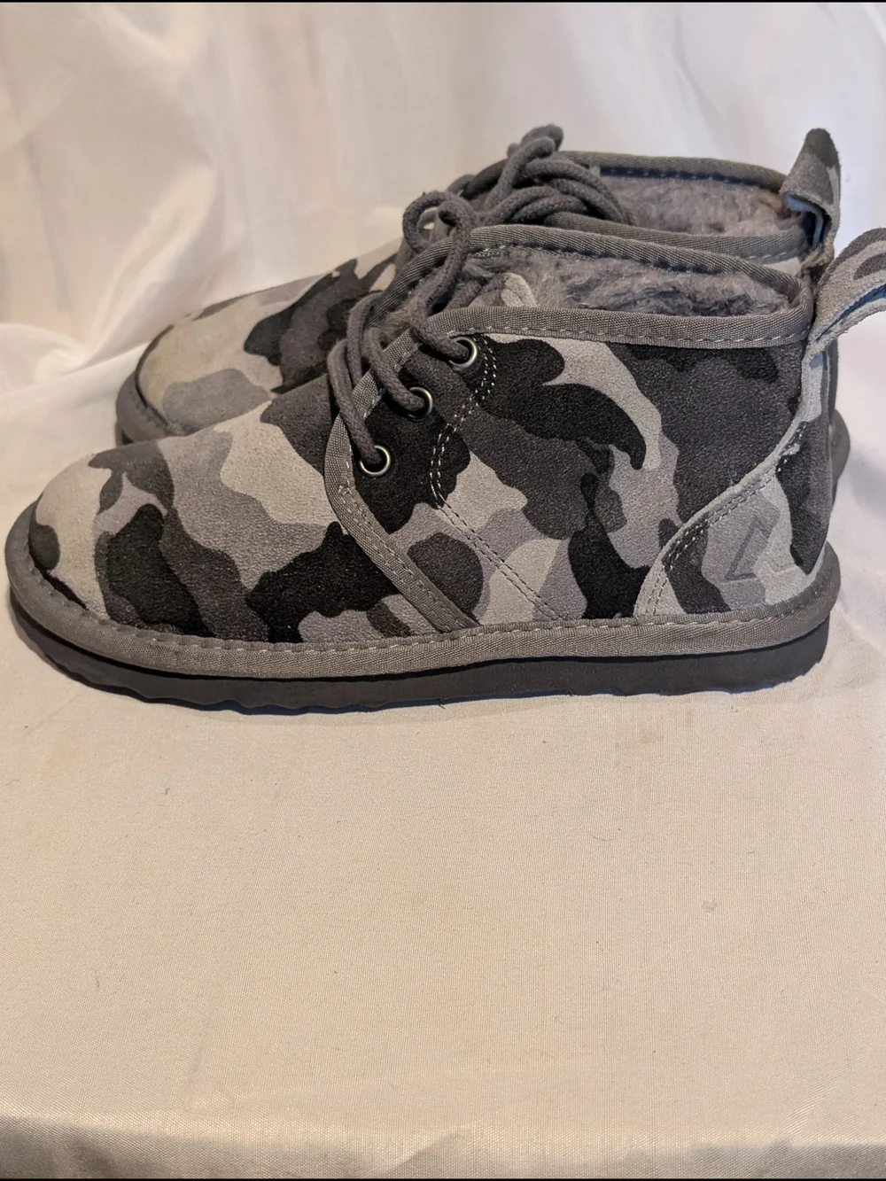 Alpine Design Gray and Black Camo Kids Lace-Up Chukka Boots